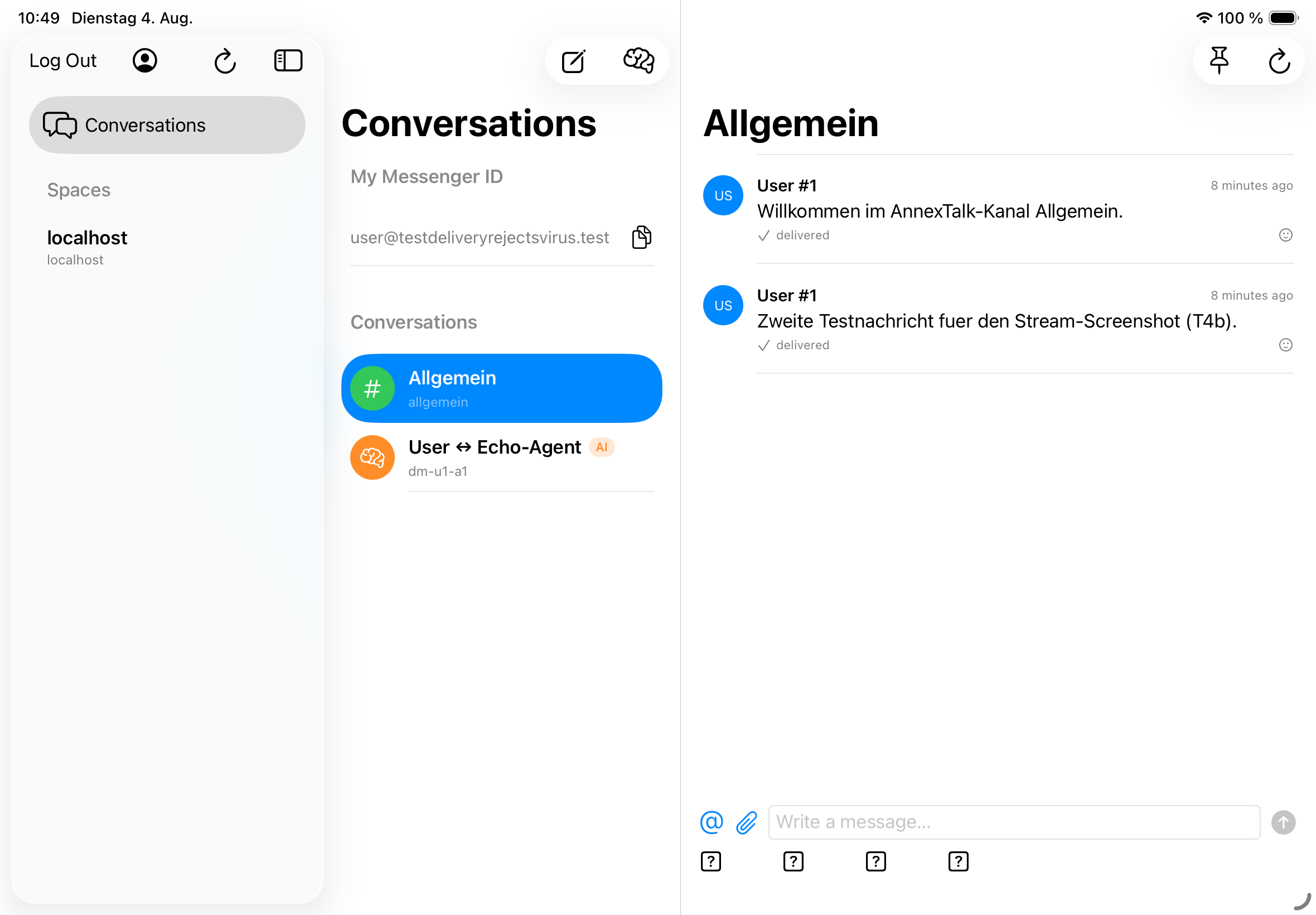 iPad im Querformat: Unterhaltungsliste und Kanal-Stream nebeneinander; eine Agent-Unterhaltung in der Liste trägt das KI-Badge.